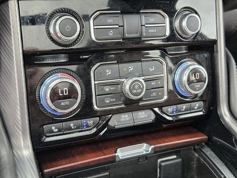 Used 2023 GMC Yukon Denali Ultimate AWD/4WD image 23