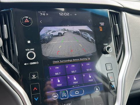 Used 2022 Subaru Outback Premium image 2