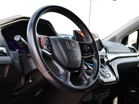 Used 2021 Honda Odyssey Touring image 18
