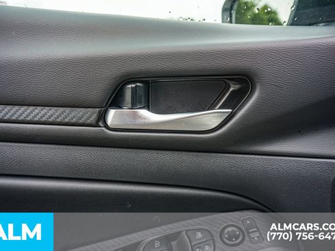 Used 2025 Nissan Altima 2.5 SV FWD image 53