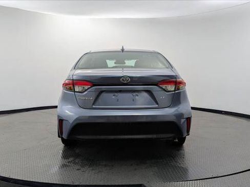 Used 2026 Toyota Corolla LE FWD image 6