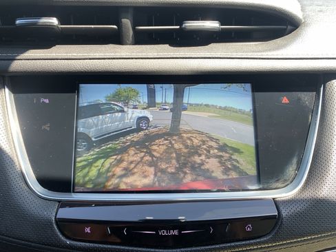 Used 2019 Cadillac XT5 Premium Luxury image 24