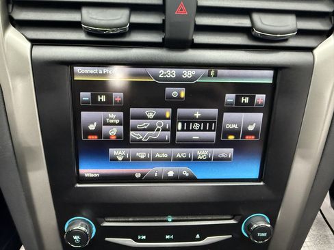 Used 2014 Ford Fusion SE w/ Equipment Group 202A image 21