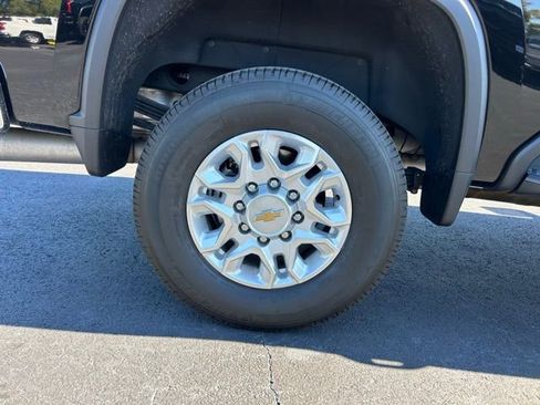 Certified 2024 Chevrolet Silverado 2500 LTZ w/ LTZ Convenience Package image 7