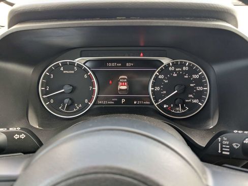 Used 2024 Nissan Rogue SV AWD/4WD image 27