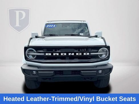 Used 2024 Ford Bronco Outer Banks AWD/4WD image 16