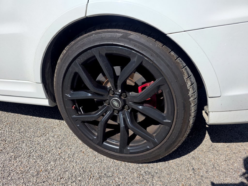 Used 2018 Land Rover Range Rover Sport SVR AWD/4WD image 6