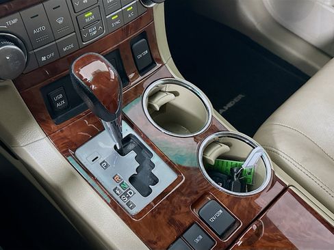 Used 2013 Toyota Highlander Limited image 23