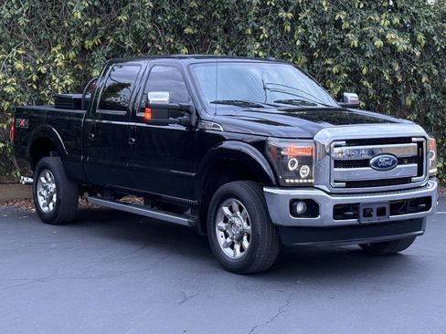 Used 2011 Ford F350 Lariat w/ Lariat Ultimate Pkg image 3