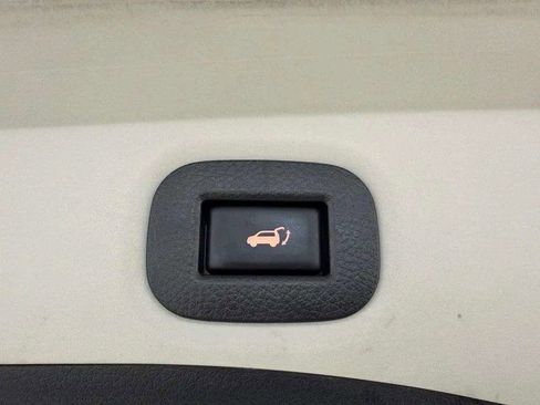 Used 2020 Nissan Rogue S AWD/4WD image 42