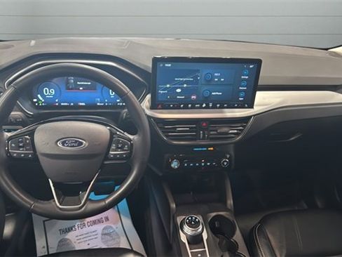 Used 2024 Ford Escape Platinum image 9