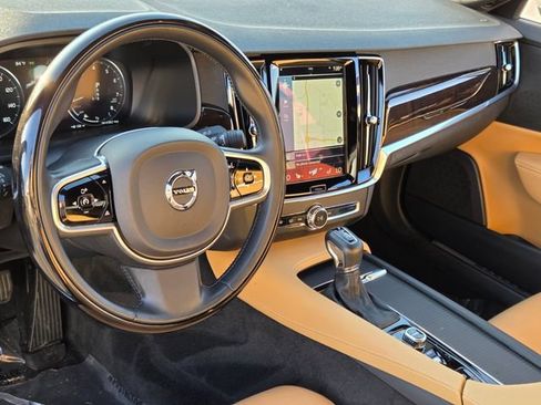 Used 2017 Volvo S90 T6 Momentum w/ Vision Package AWD/4WD image 11