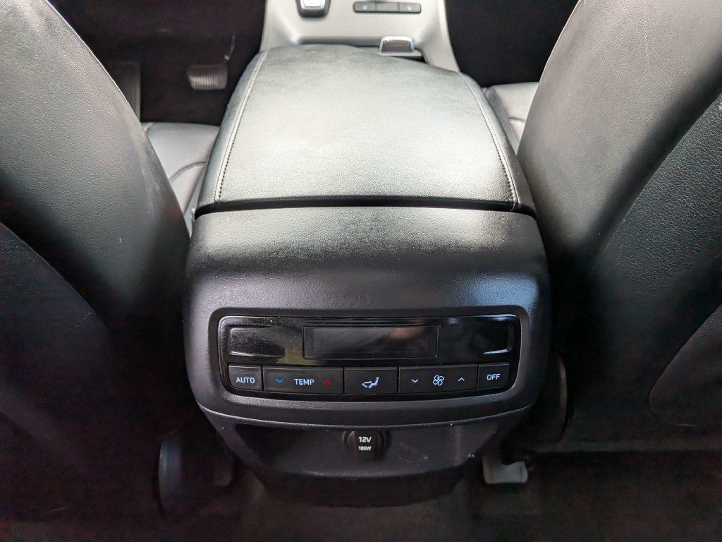 Used 2024 Hyundai Palisade SEL FWD image 19