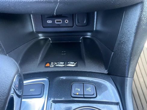 Used 2022 Chevrolet Equinox Premier AWD/4WD image 25