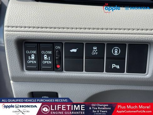 Used 2024 Honda Odyssey Touring image 30