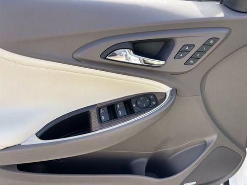 Used 2024 Chevrolet Malibu LT image 29