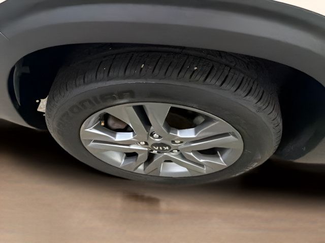 Used 2021 Kia Seltos LX AWD/4WD image 10