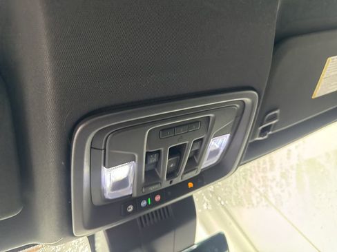 Used 2023 GMC Sierra 1500 AT4 w/ Technology Package image 16