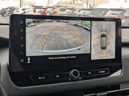 Used 2025 Mitsubishi Outlander SE image 21