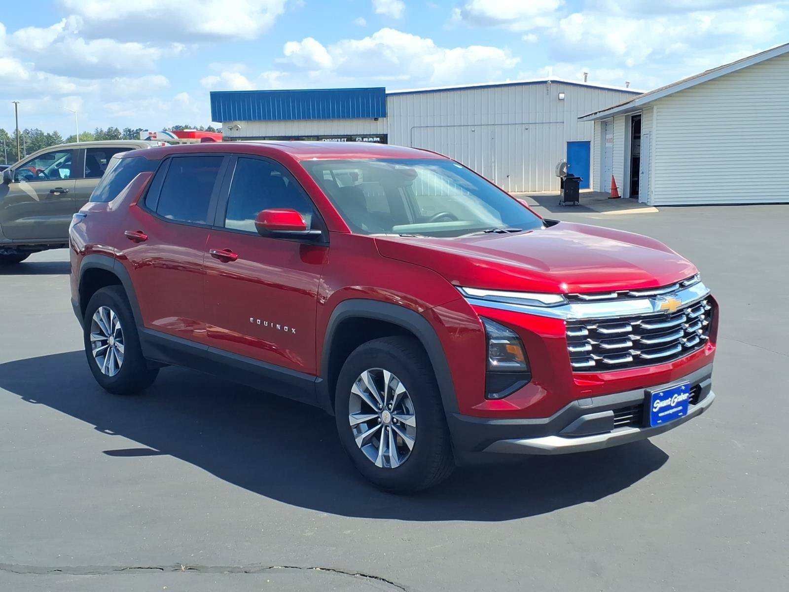 Used 2026 Chevrolet Equinox LT AWD/4WD image 8