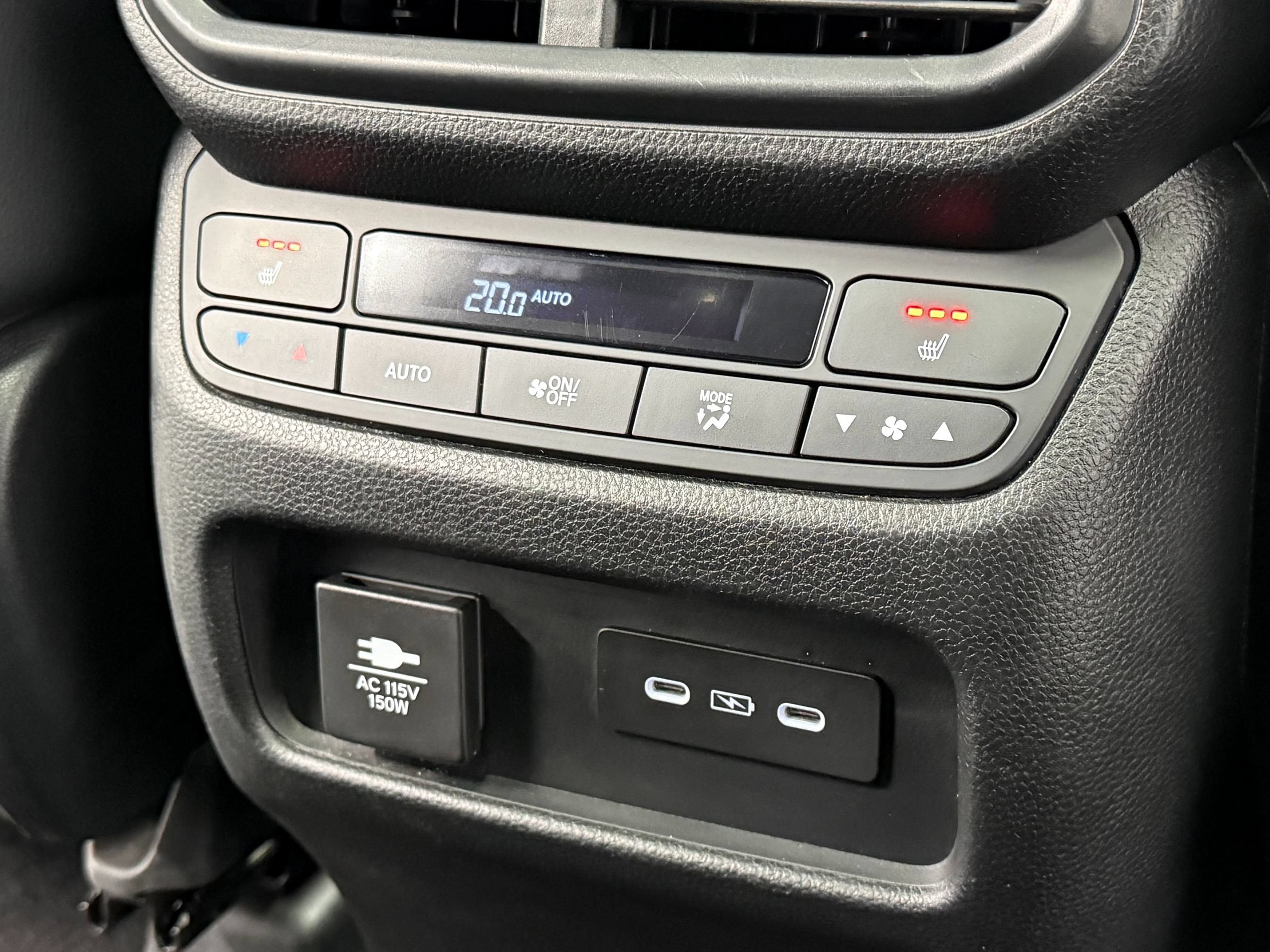 Used 2024 Honda Pilot TrailSport image 34