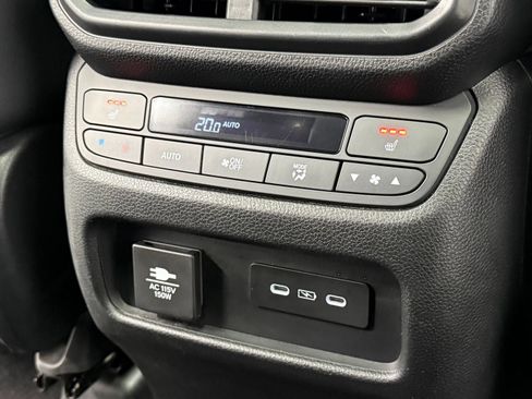 Used 2024 Honda Pilot TrailSport image 34