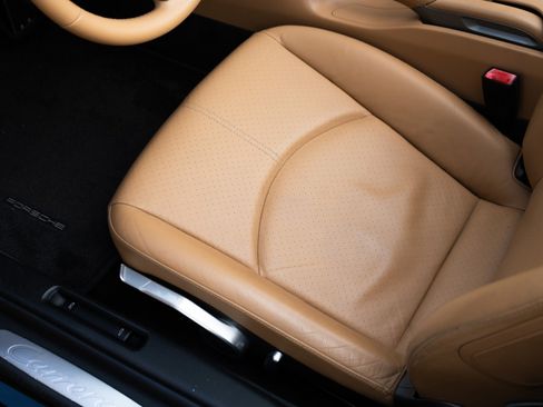 Used 2007 Porsche 911 Carrera RWD image 30