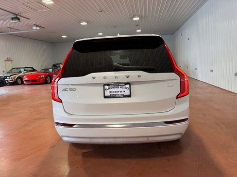 Used 2022 Volvo XC90 T8 Inscription Expression image 9