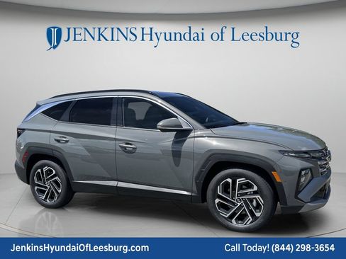 New 2026 Hyundai Tucson Limited FWD image 2