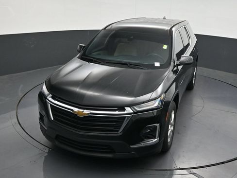 Used 2023 Chevrolet Traverse LS FWD image 23