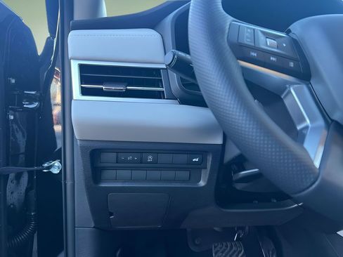 New 2026 Mitsubishi Outlander SE AWD/4WD image 14