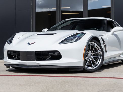 Used 2019 Chevrolet Corvette Grand Sport image 3
