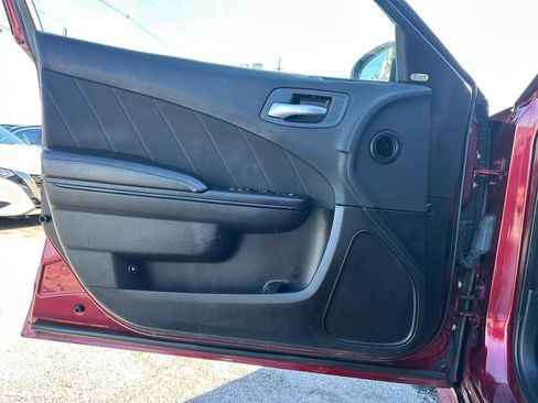 Used 2019 Dodge Charger R/T w/ Blacktop Package image 9