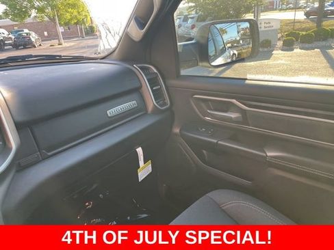 Used 2022 RAM 1500 Big Horn AWD/4WD image 27