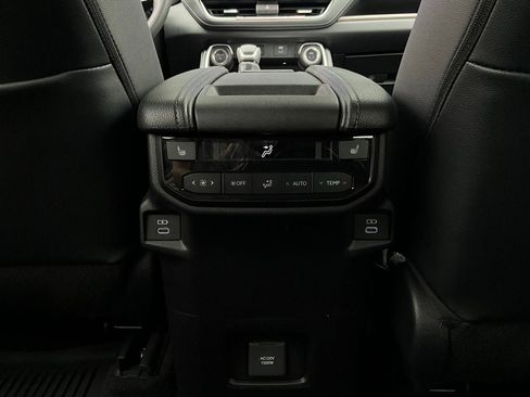 New 2026 Toyota Grand Highlander Limited image 13