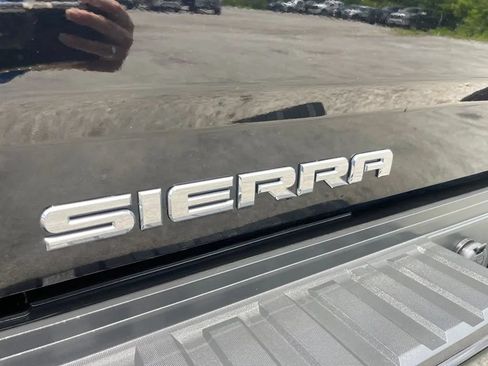 Used 2017 GMC Sierra 2500 Denali AWD/4WD image 11