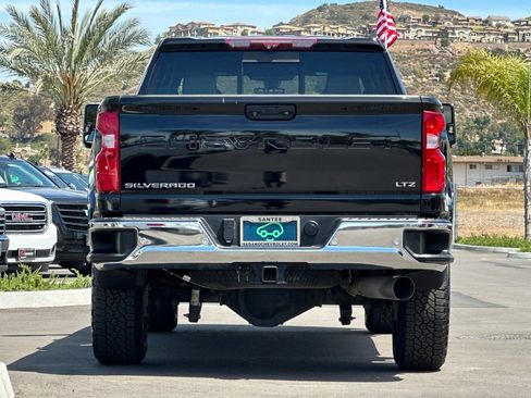 Used 2021 Chevrolet Silverado 3500 LTZ w/ LTZ Premium Package AWD/4WD image 5