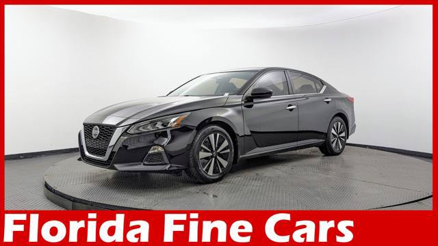 Used 2022 Nissan Altima 2.5 SV FWD image 1