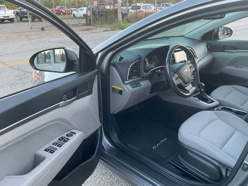 Used 2018 Hyundai Elantra Value Edition image 15