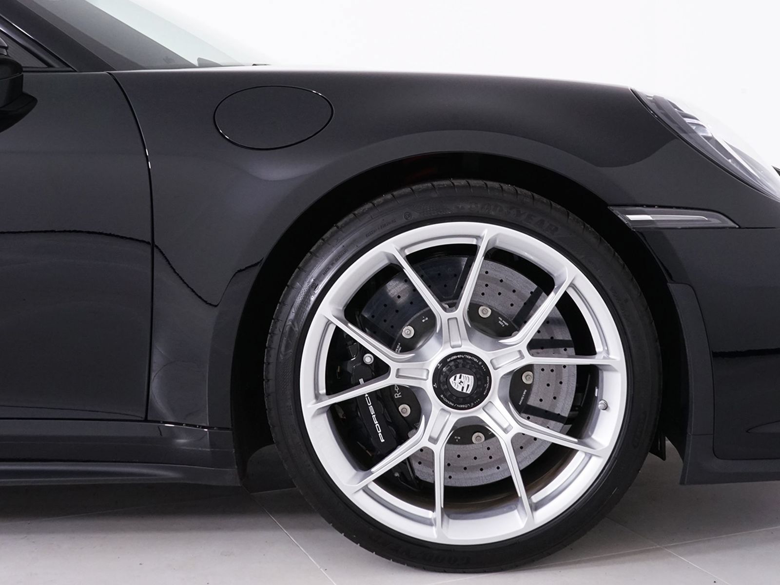 Used 2024 Porsche 911 GT3 RWD image 16