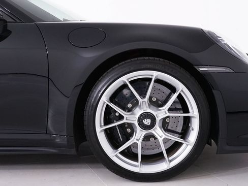 Used 2024 Porsche 911 GT3 RWD image 16