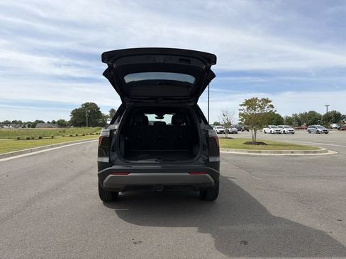 Used 2025 Chevrolet Equinox LT w/ Convenience Package II FWD image 18