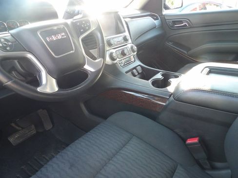 Used 2016 GMC Yukon SLE AWD/4WD image 10
