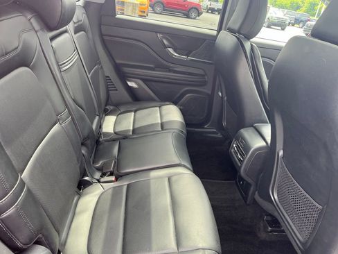 Used 2022 Lincoln Corsair AWD w/ Premium Package image 8