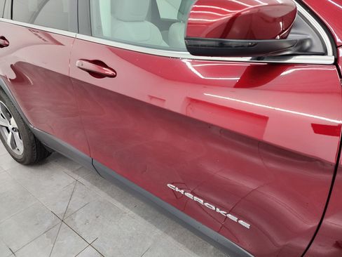 Used 2021 Jeep Cherokee Limited w/ Elite Package image 26