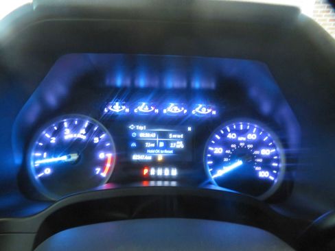 Used 2022 Ford F250 XL w/ STX Appearance Package AWD/4WD image 32