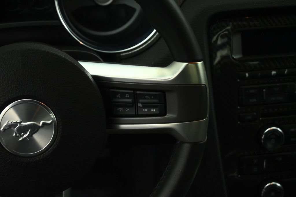 Used 2012 Ford Mustang GT Premium RWD image 36