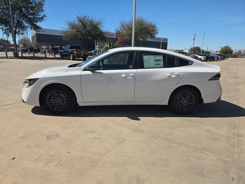 New 2026 Nissan Sentra SV FWD image 6