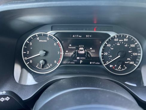 Used 2023 Nissan Rogue S AWD/4WD image 14