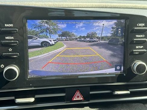 Used 2021 Hyundai Elantra SEL w/ Convenience Package FWD image 20